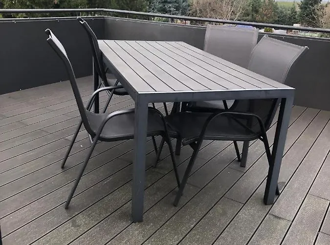 A&c Bergen アパート ルッカウ