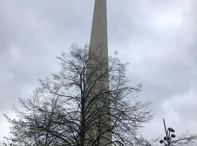 A&c Bergen アパート ルッカウ